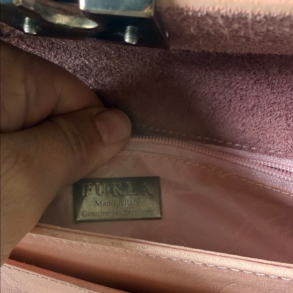 Furla Soft Pink Leather Shoulder Bag - Picture 3 of 6